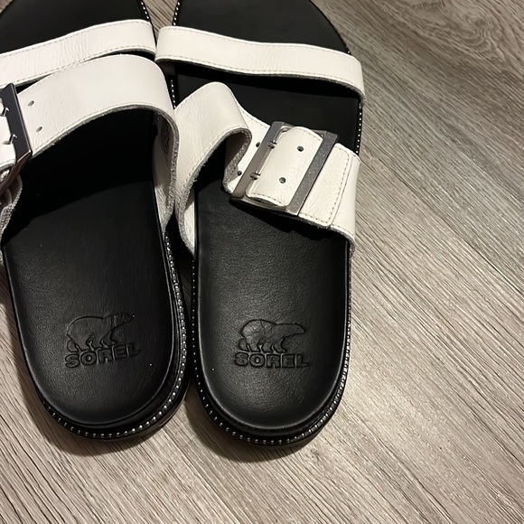 Sandal - Picture 3 of 7